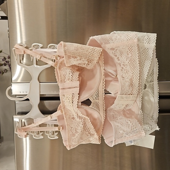 💕JESSICA SIMPSON💕 Padded Push Up Balconette Bras 3 Pk Pink White Nude 36C NWT - Picture 2 of 16